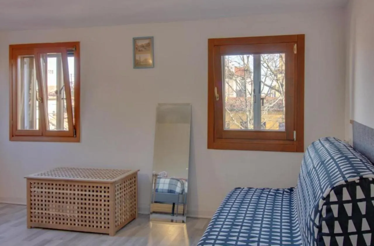 Apartment Ca Colombina Nicoli By Halldis Venice